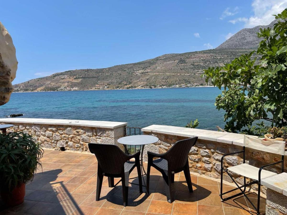 Sun Villa Néon Oítilon Exteriör bild
